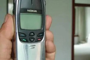 我的第一部手机1998年诺基亚8810
